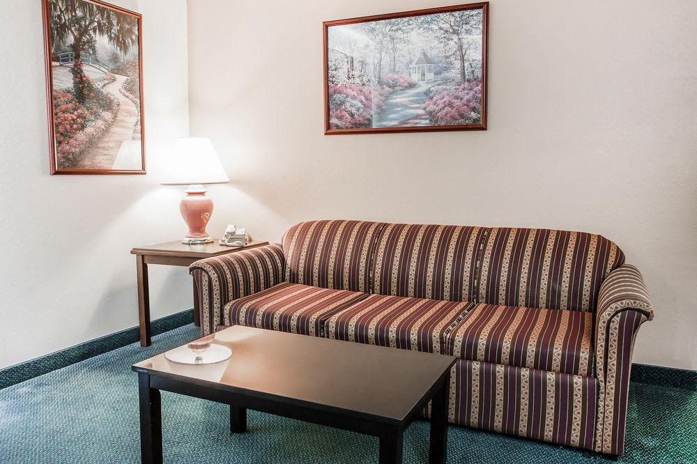 Hotel Quality - Near Olympic National Park 2*